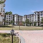 Aivasovski Park - Meters Away From Pomorie