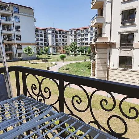 Apartmán Aivasovski Park - Meters Away From *